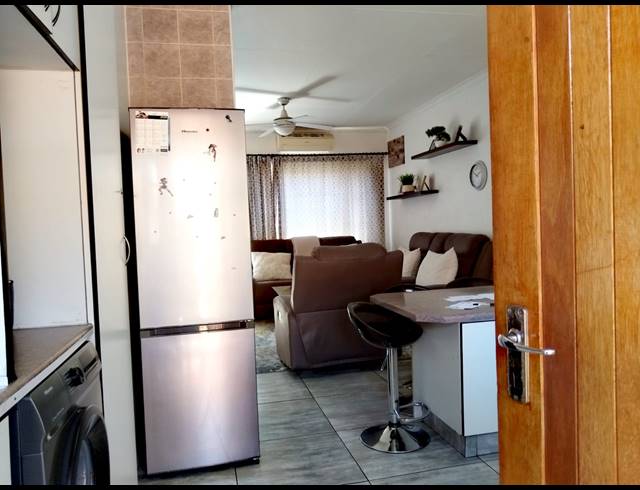 3 BEDROOM TOWNHOUSE FOR SALE IN TERENURE